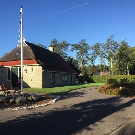 B&B Ut En Thus Sweagerbosk Exterior foto